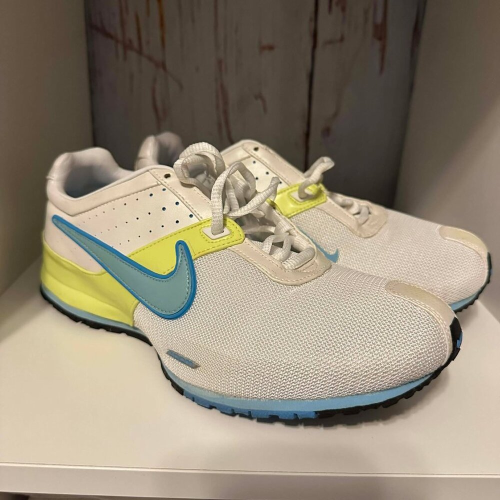 Nike Tennis Shoe